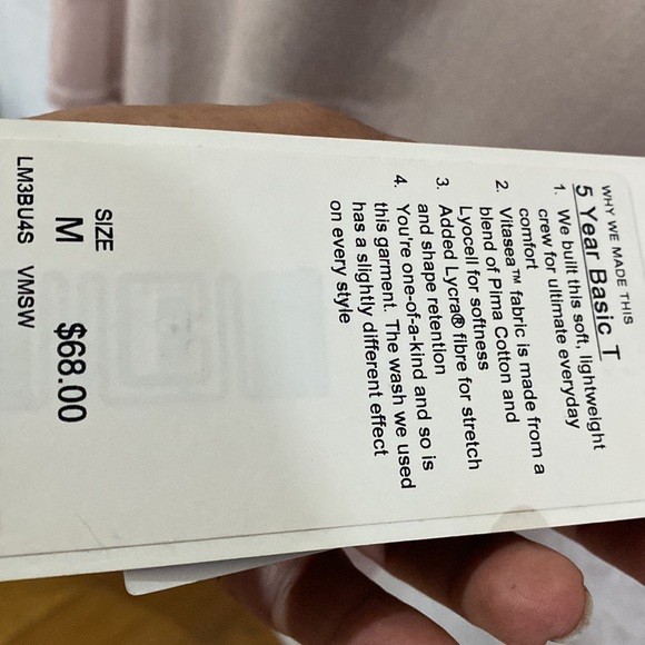 Lululemon basic Tee - Picture 2 of 2